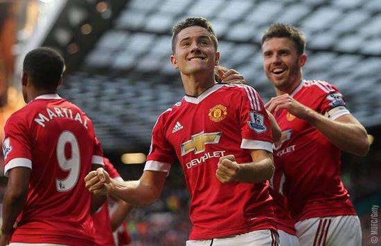 比赛场地的 比赛场地的